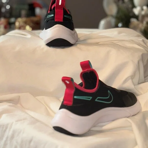 Kids Nike Flex Plus Shoes - Picture 6 of 8